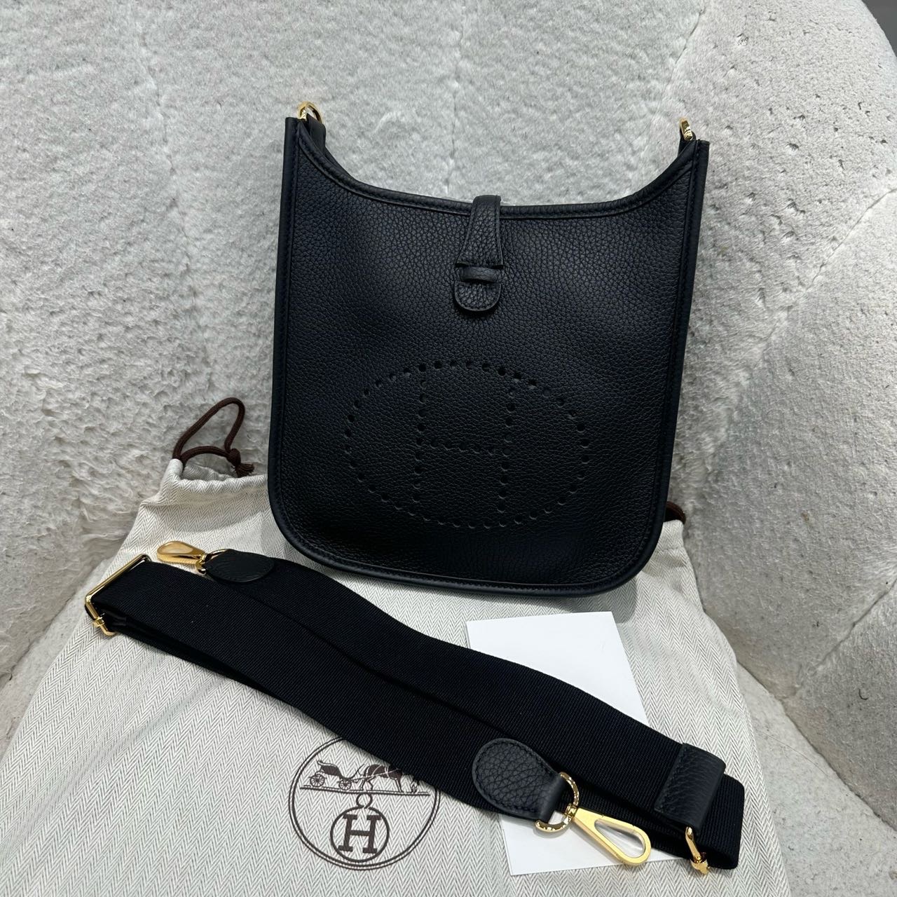 Hermes 黑金evelyne 23 TC皮 G刻
